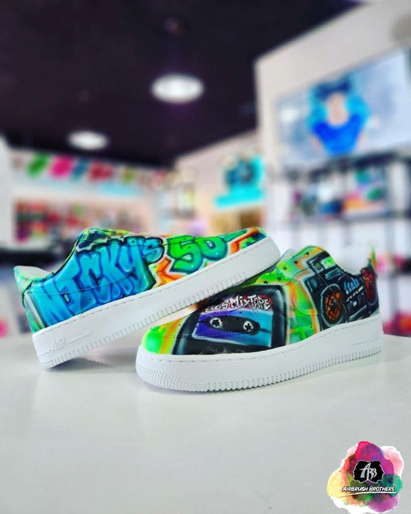 airbrush custom spray paint  Airbrush Custom Birthday Shoes shirts hats shoes outfit  graffiti 90s 80s design t-shirts  AirbrushBrothers shoes
